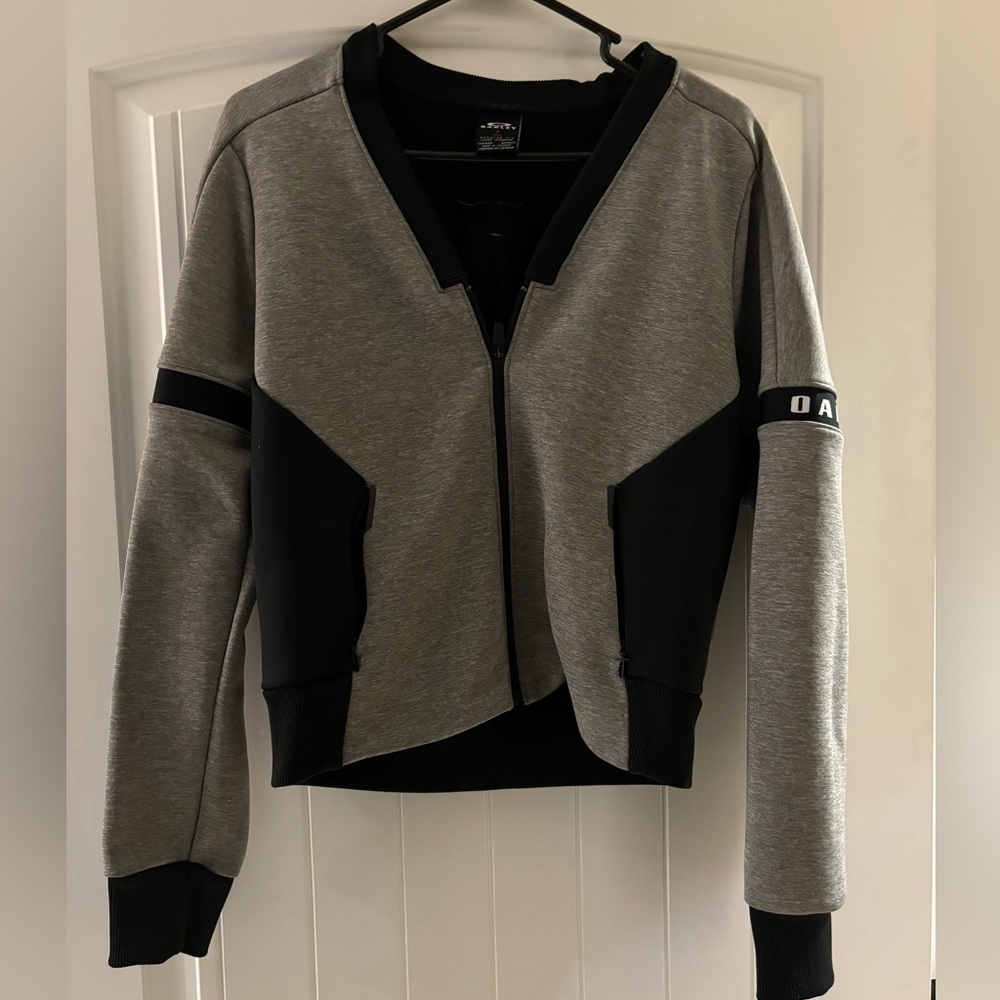 Oakley Grey Womens Jacket M